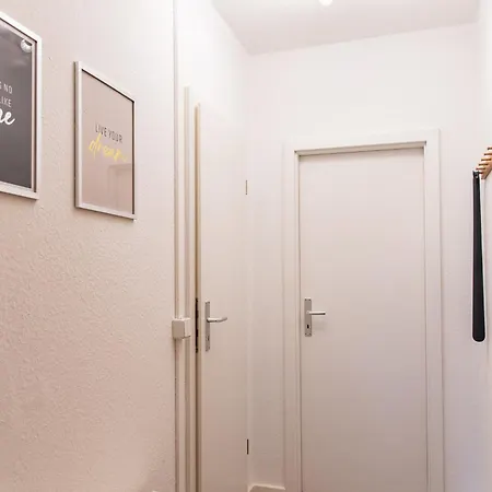 Smart & Cozy Apartment - Balkon, Netflix, Nespresso Chemnitz Exterior photo
